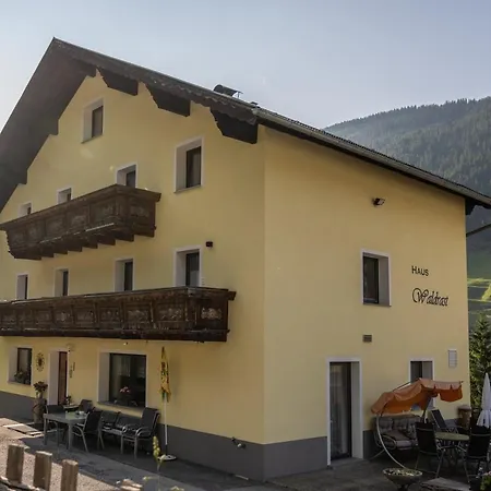 ベッド・アンド・ブレックファスト Haus Waldrast カップル