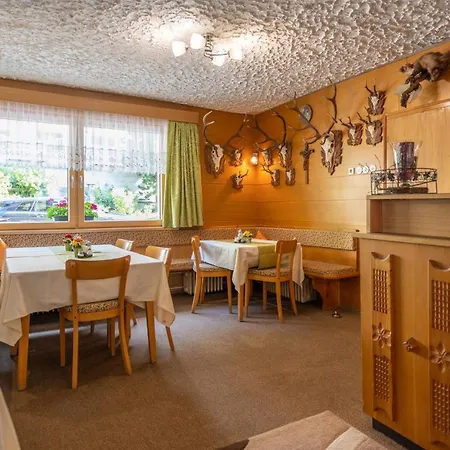 Haus Waldrast 3*