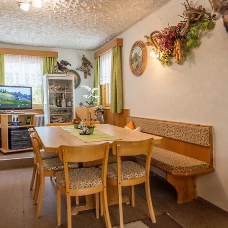 Haus Waldrast カップル