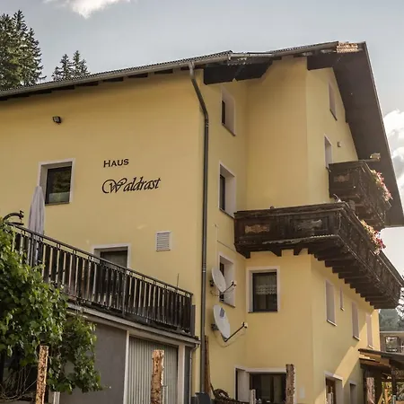 Haus Waldrast Couette-café