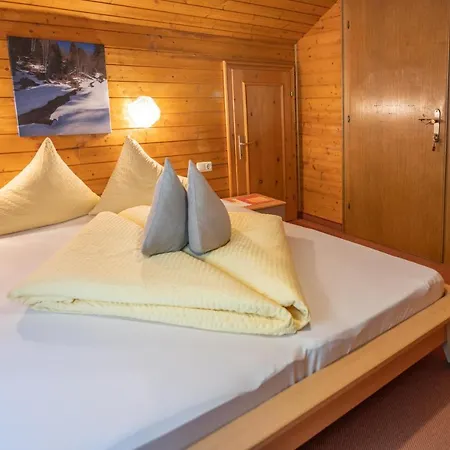 Couette-café Haus Waldrast 3*