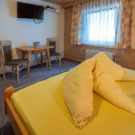 Haus Waldrast Bed & Breakfast
