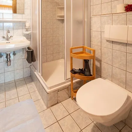 Haus Waldrast فندق مبيت وإفطار
