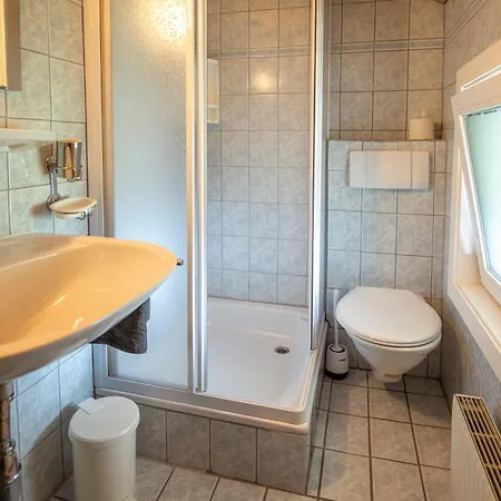 Haus Waldrast فندق مبيت وإفطار كابل